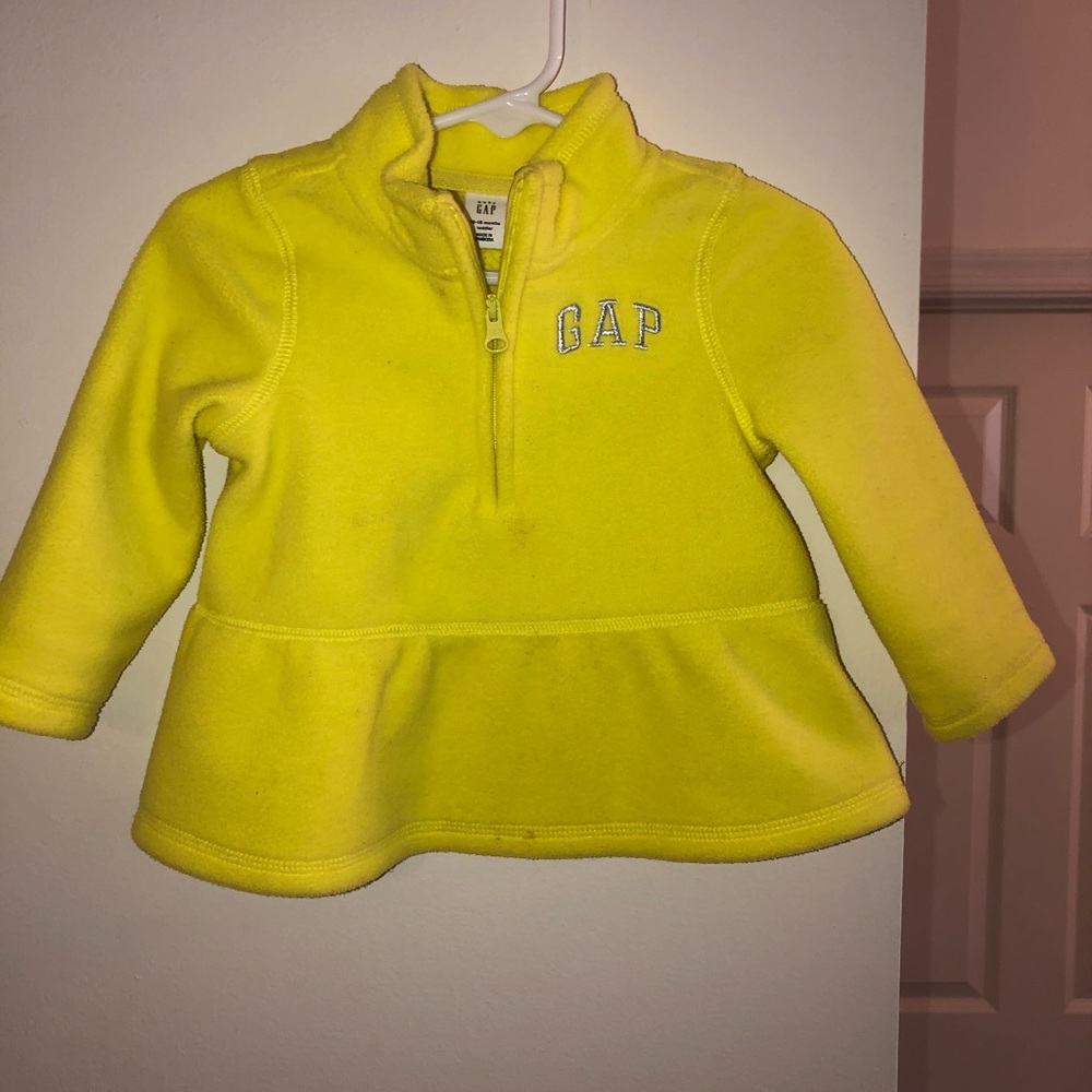 Gap zip up